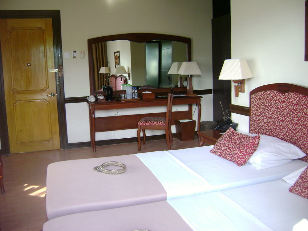 จีส์ แกรนด์ รีสอร์ต แอนด์ คอนเวนชั่น เซ็นเตอร์ Bed & Breakfast ปางเลา ภายนอก รูปภาพ
