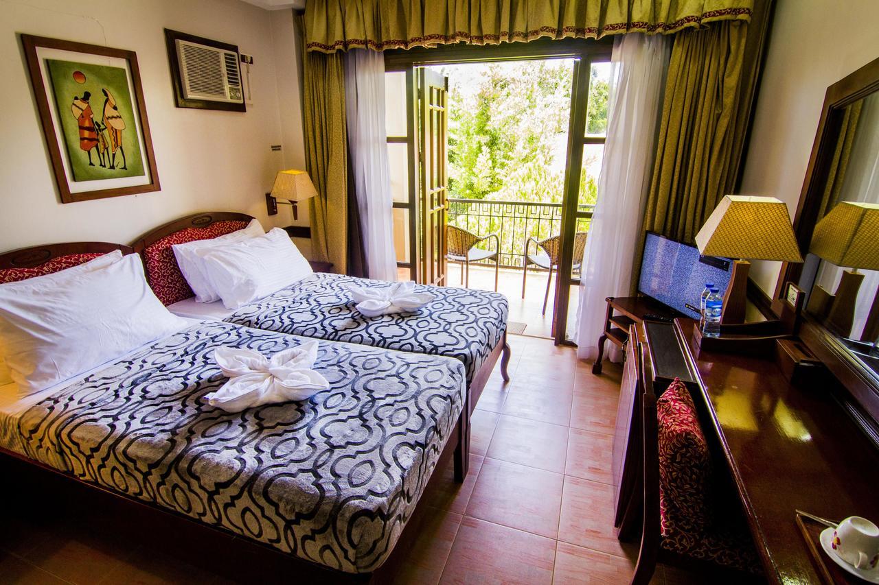 จีส์ แกรนด์ รีสอร์ต แอนด์ คอนเวนชั่น เซ็นเตอร์ Bed & Breakfast ปางเลา ภายนอก รูปภาพ