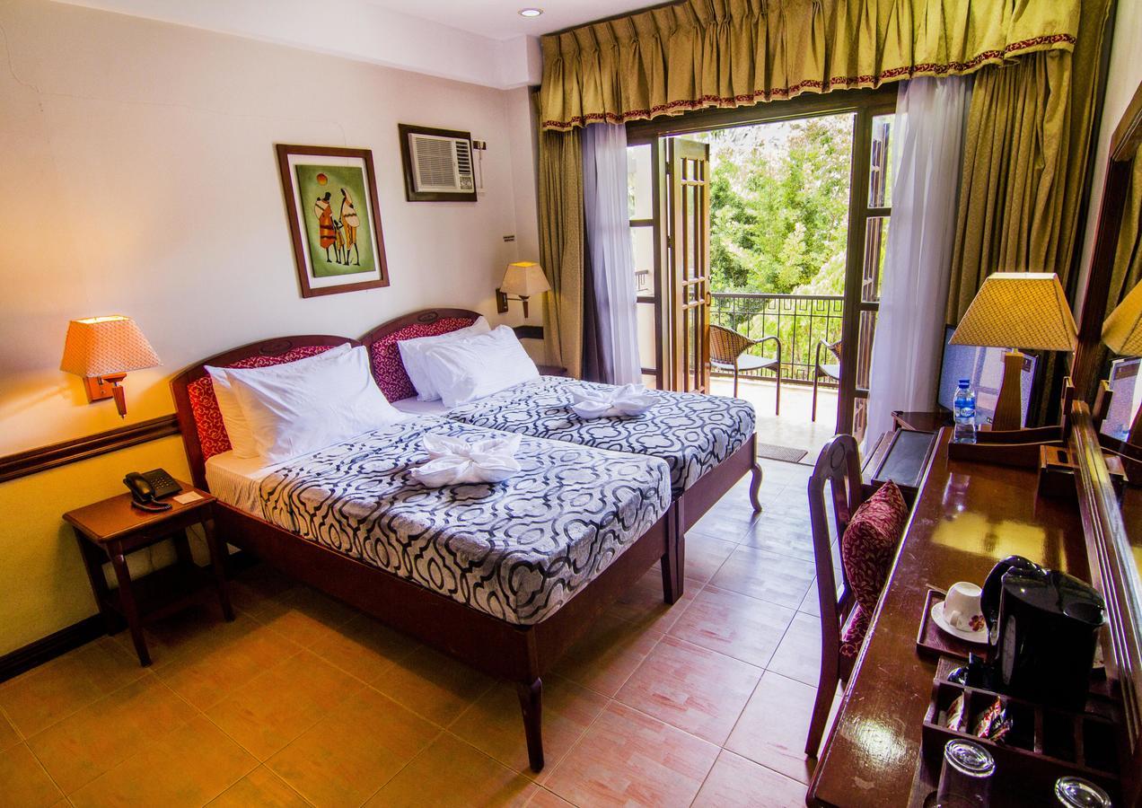 จีส์ แกรนด์ รีสอร์ต แอนด์ คอนเวนชั่น เซ็นเตอร์ Bed & Breakfast ปางเลา ภายนอก รูปภาพ