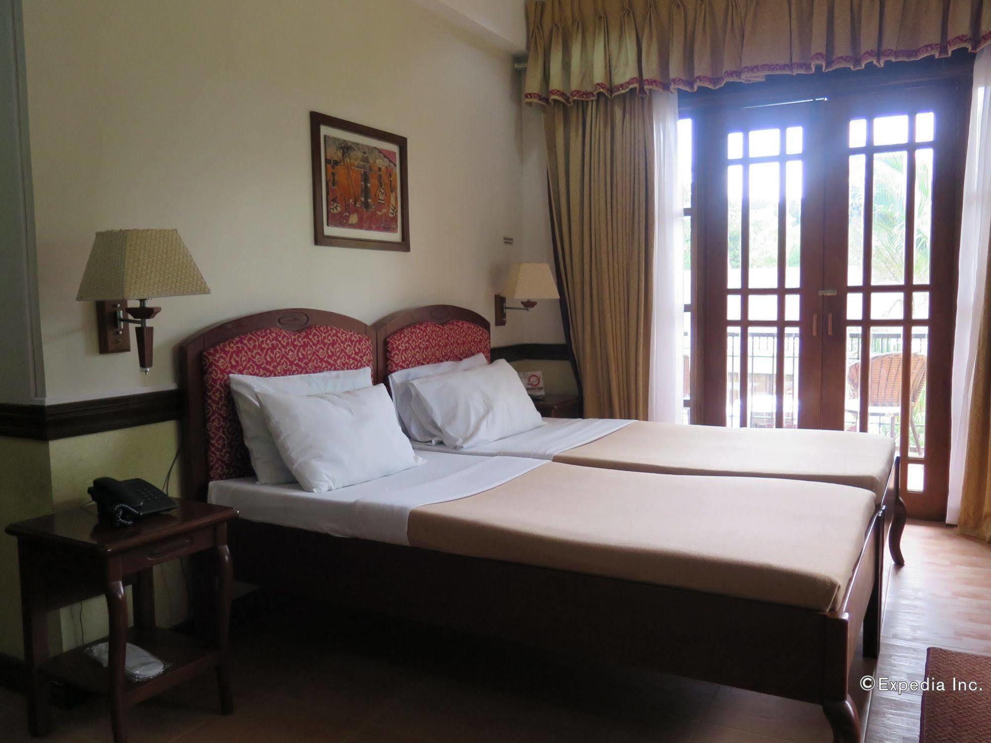 จีส์ แกรนด์ รีสอร์ต แอนด์ คอนเวนชั่น เซ็นเตอร์ Bed & Breakfast ปางเลา ภายนอก รูปภาพ